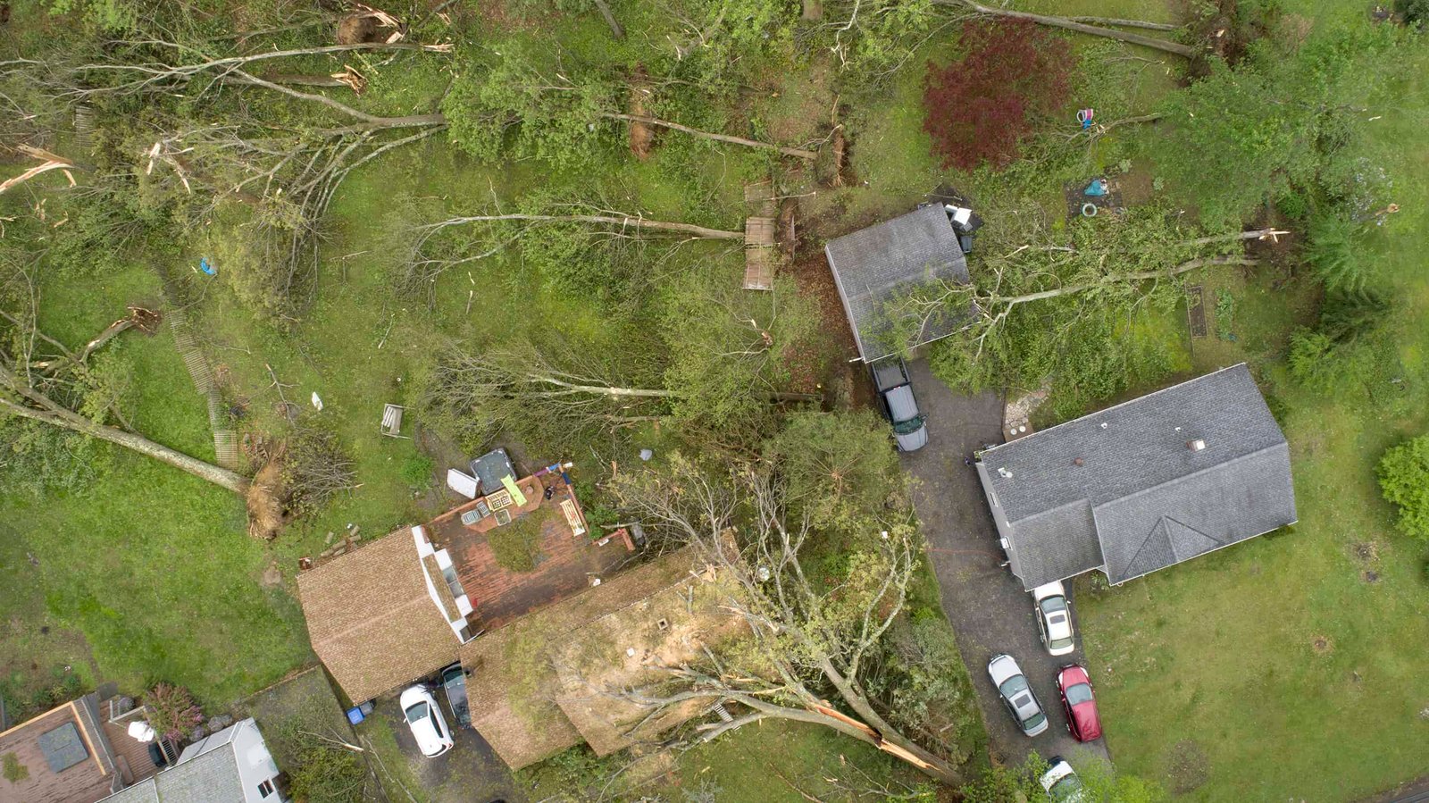Tornado devastates Brookfield Connecticut